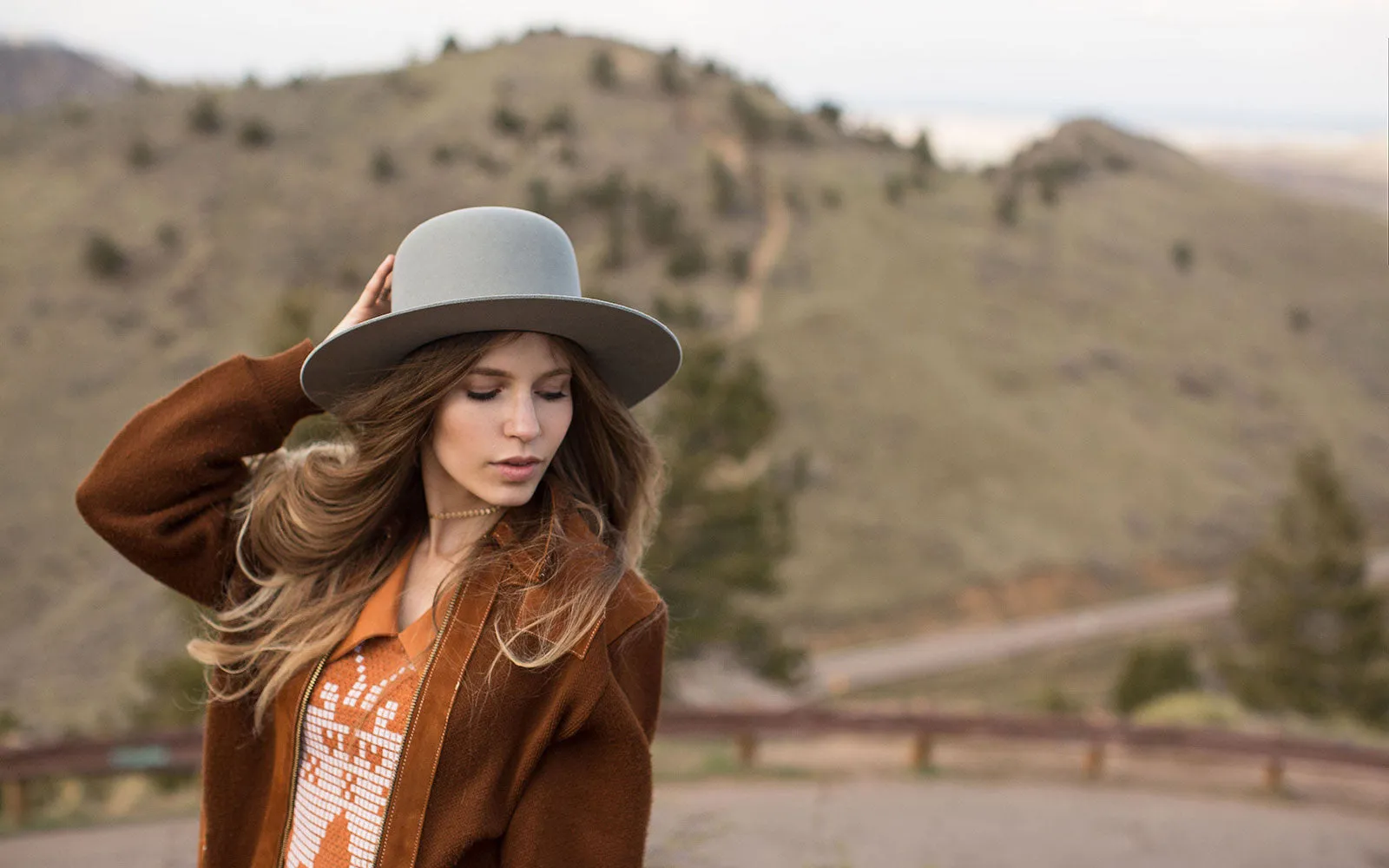 ARROW WIDE STIFF BRIM HAT - GUNMETAL