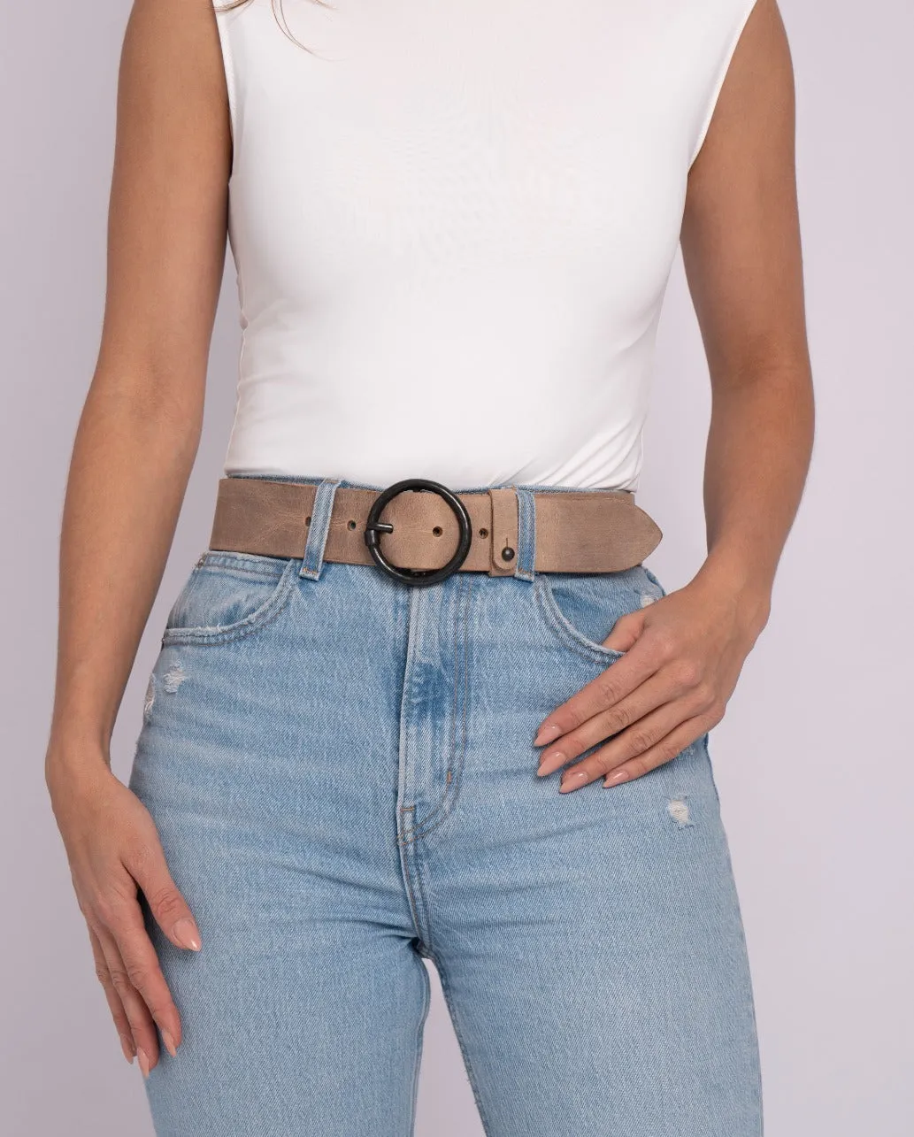 Pip | Vintage Round Buckle Leather Belt